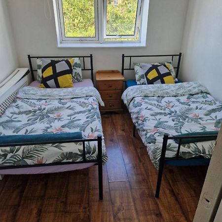 Apartmán Twin Bed For Guests Londýn Exteriér fotografie