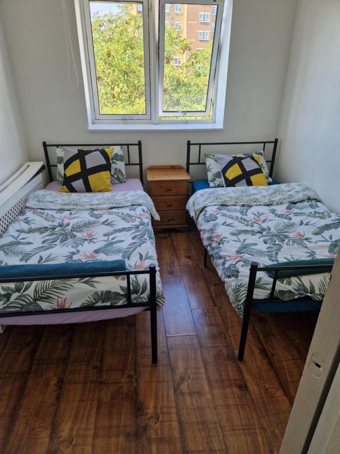 Apartmán Twin Bed For Guests Londýn Exteriér fotografie